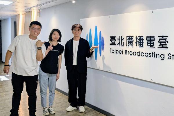 說一個愛的故事圖片